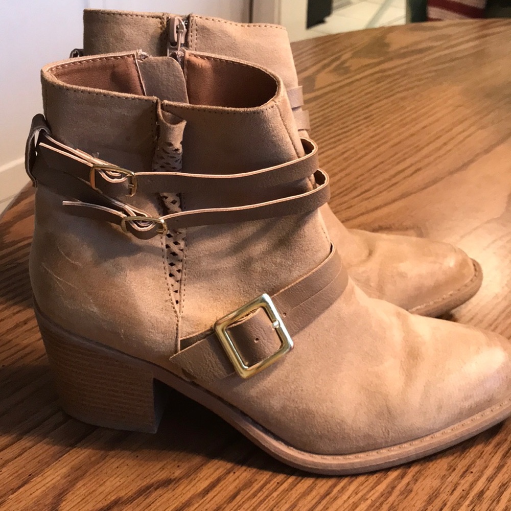 Women’s ankle boots